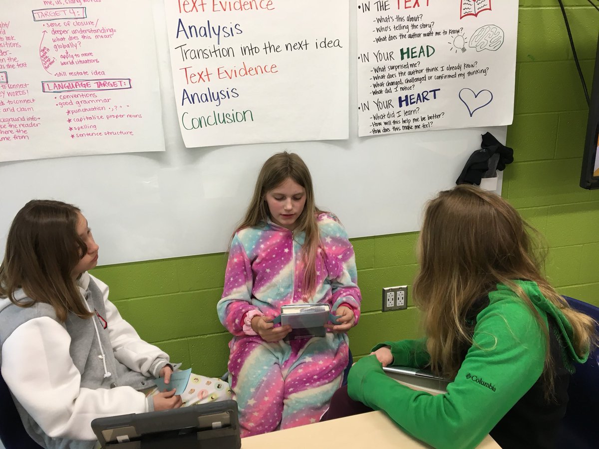 MrsShanks96's tweet photo. Used #Kagan engagement structure #FanNPick to discuss the end of our book club books! #inspire96 https://t.co/ysT8FixIGX