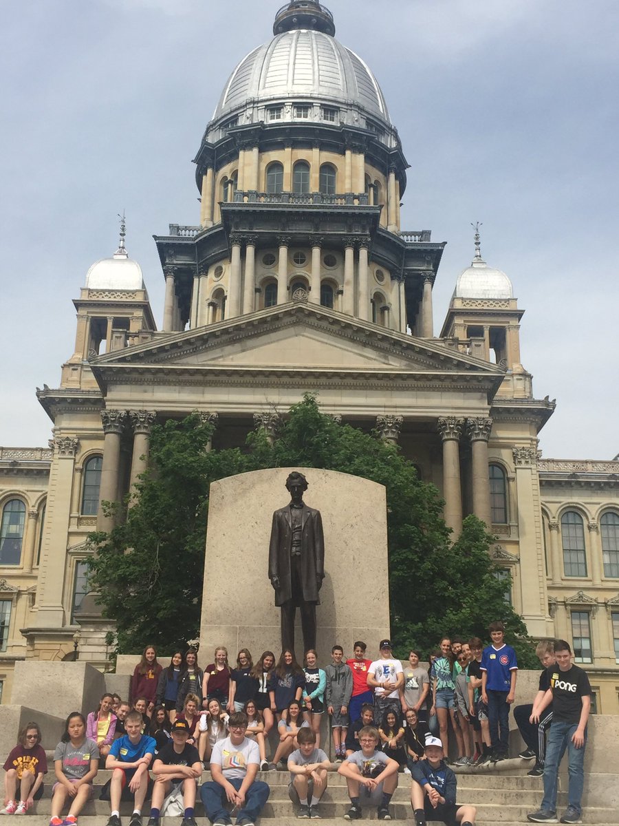 taraohea's tweet photo. Such a fun day in Springfield with a great group of kids! I’m so proud of the way they represented our school. @HCMSTigers157c #HCMSinSpringfield #hcms157c https://t.co/PQwlBWIz1w