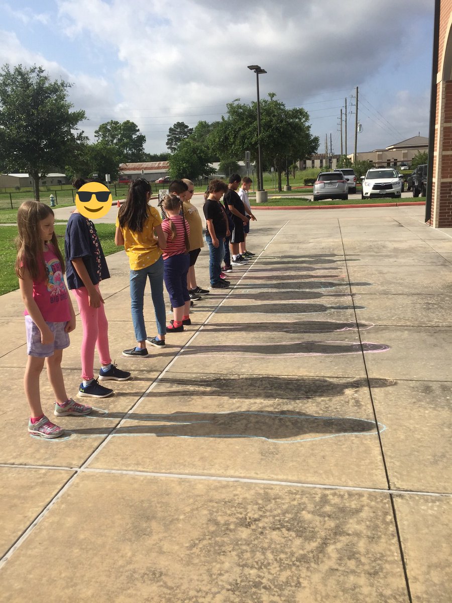 LindsayLBrock's tweet photo. The clouds finally cooperated so we could track our shadows due to the Earth’s daily rotation! 9:15 am vs 3:00 pm! #staycurious #nextlevelzwag #KISDTeamSpEdP2P @ZwinkKISD @MysterySci https://t.co/fVpvuG9hpD