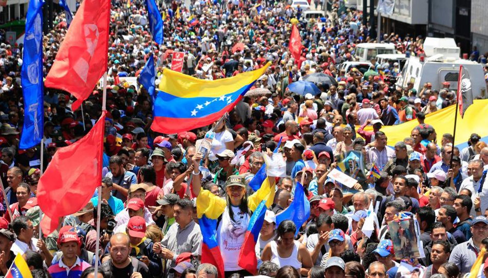 DiazCanelB's tweet photo. Fierce aggression against sister #Venezuela continues. #Cuba denounces and condemns approval by US Senate Foreign Relations Cmte. of a bill seeking more economic and commercial sanctions against the Bolivarian Republic. #HandsOffVenezuela https://t.co/tLwo8anAO9