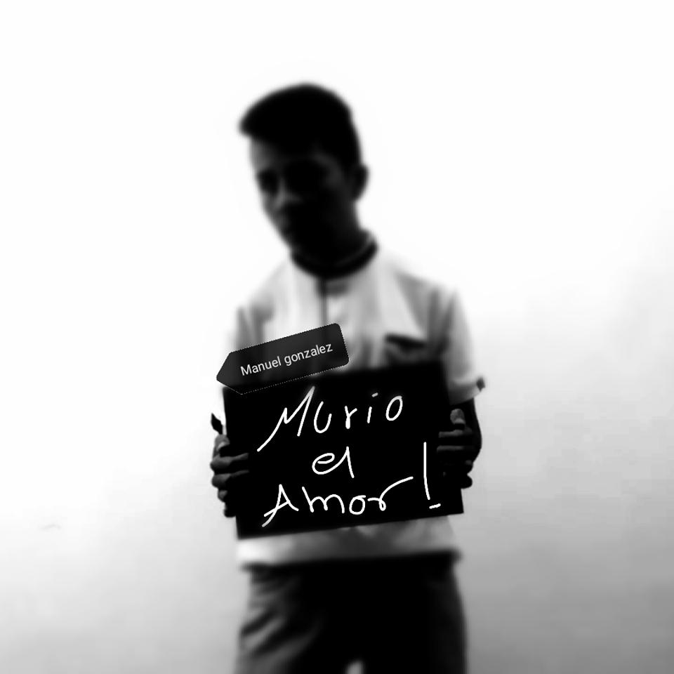 EquipoManugFc's tweet photo. #murioelamor de @ManugOfficiaL https://t.co/k4cL8MrlYp