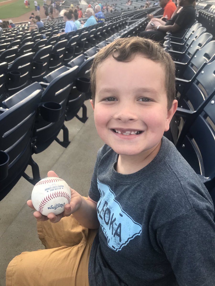 mrhendrixclass's tweet photo. We are ready to watch some @nashvillesounds baseball tonight at @FirstTennessee Park! Can’t beat watching @TigeAndDaniel throw out the first pitch! https://t.co/h7VgTNy6BB