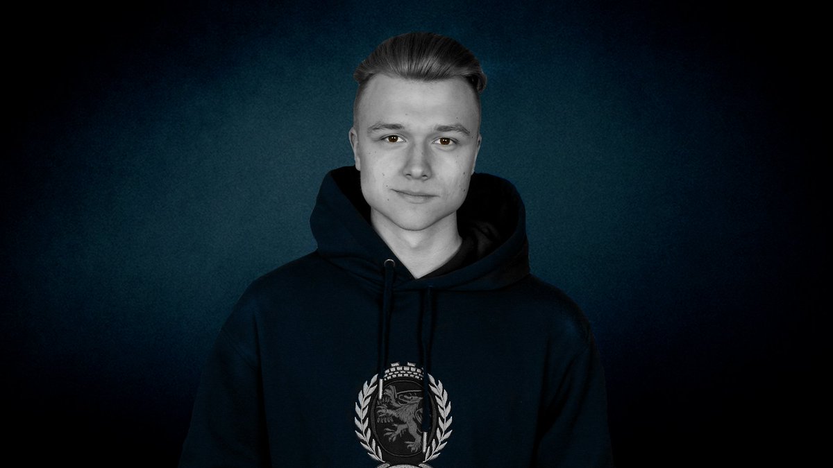 daevidyt's tweet image. Profilbild für YT wäre somit ready🔥

#WhenItsDarkOut