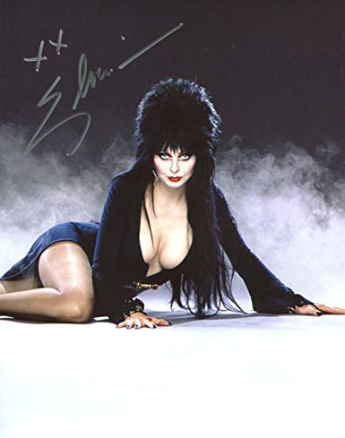 #1stTVCrush I wanted to be Morticia or Elvira, definitely Elvira... https://t.co/yYUH3FqJYM<a href="/tag/1sttvcrush"class="tags">#1stTVCrush</a>