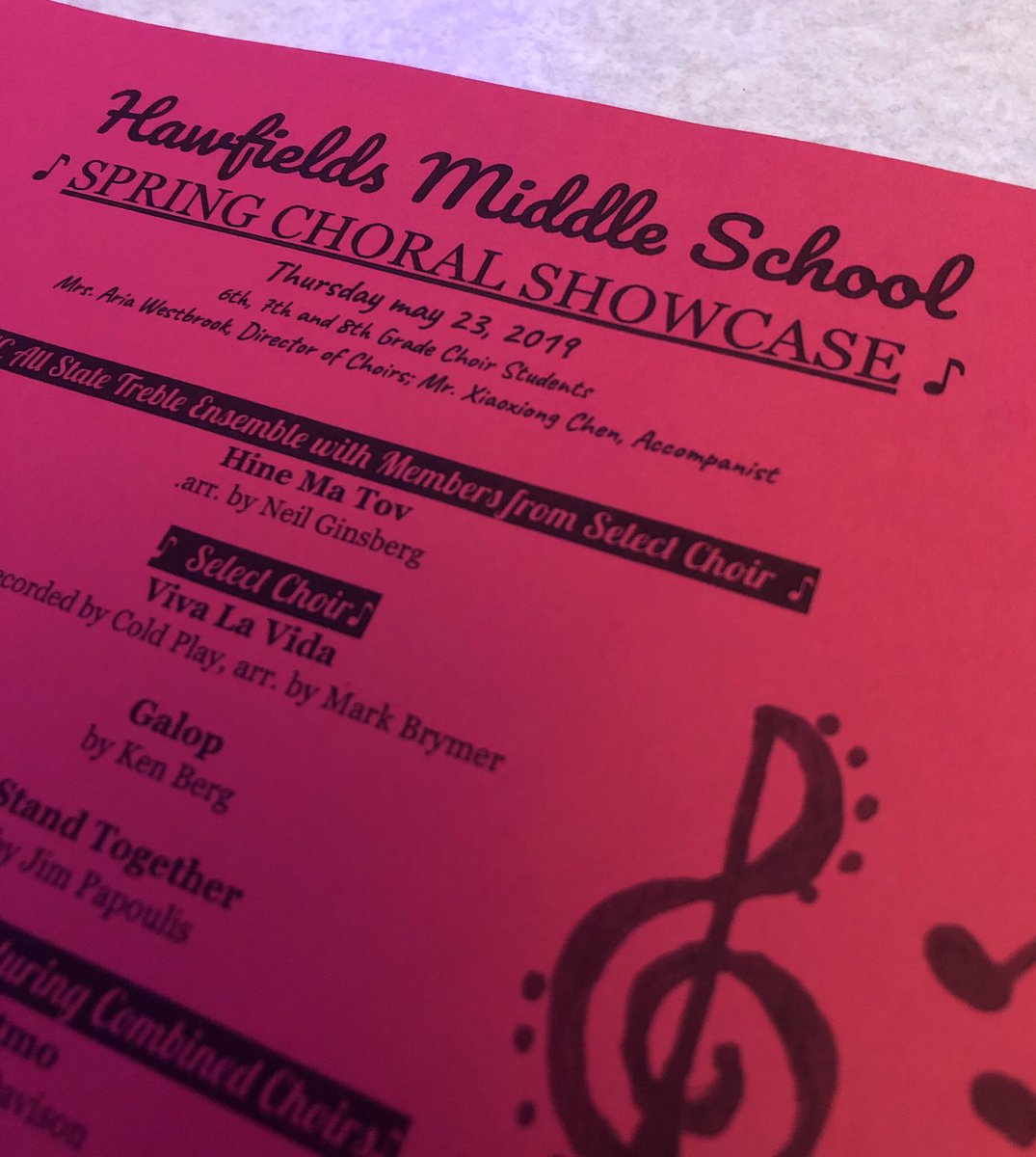 MakingMarksED's tweet image. Fantastic Spring Choral Showcase tonight @HMS_HuskyPride. Wonderful talent from a solid group of singers! Thanks for sharing your gift of song. #SingLoud #MusicRocks #HuskyPride