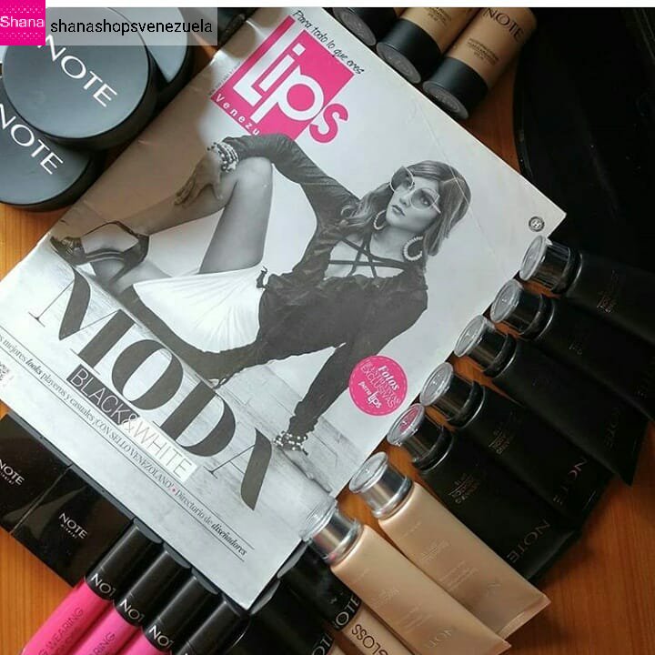 ShanaShopsVzla's tweet photo. #moda  y #makeup es todo lo que necesitas para lucir fashion #shanagirl 

En tiendas @csiexclusivo y @tusambilmgta tenemos mueble @notevenezuela

#shanashopsvenezuela #Shana #NOTE #maquillaje From @lips_ve https://t.co/oQ8F32tFFi