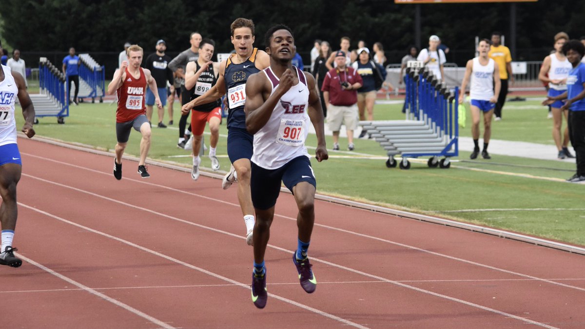 LeeUFlames's tweet photo. MOVING ON!

Justin Brooks qualifies for the 400M on Saturday as he finishes 2nd in his heat! https://t.co/SAQcqdKgkI