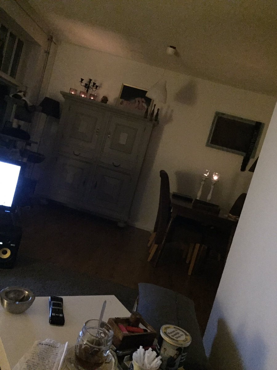 DesDuivelsch's tweet photo. Sfeer impressie mijnerzijds...
Hoe is die bij jullie? 
#ProWonen met je @vtwonen 😏 https://t.co/2RZEk2BcaB