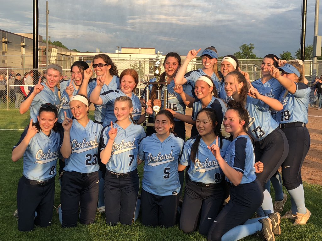 OHS_students's tweet photo. THE OHS SOFTBALL TEAM IS YOUR 2019 NVL CHAMPIONS!!! 

11-6 OVER SEYMOUR IN 8 INNINGS! 

SO INCREDIBLY PROUD OF OUR GIRLS! 

#ALWAYSProudToBeAWolverine 
#WEBELIEVE #ROLLWOLVERINES https://t.co/fGZBLOY1oZ