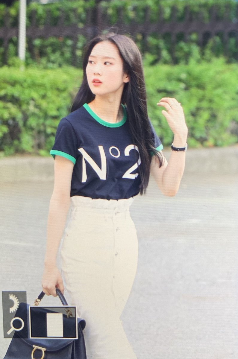 ji_ho9_'s tweet photo. 190524 뮤직뱅크 프리뷰
#오마이걸 #지호
#OHMYGIRL #JIHO

@WM_OHMYGIRL https://t.co/3AYpi4uLjH