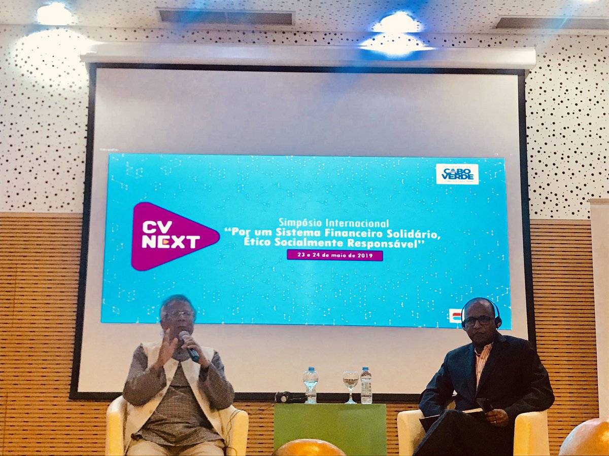 graca_patricia's tweet photo. Honored to meet the wonderful @Yunus_Centre, Prof. Yunus Nobel Laureate, 🌍 inspiring role model, speaking in #CaboVerde on #microfinance #socialbusiness. Sharing a life experience dedicated to taking millions out of poverty 👏🇨🇻 Congrats @CaboVerde_Gov #CVNext #SDGs https://t.co/xvR8vuTDaL