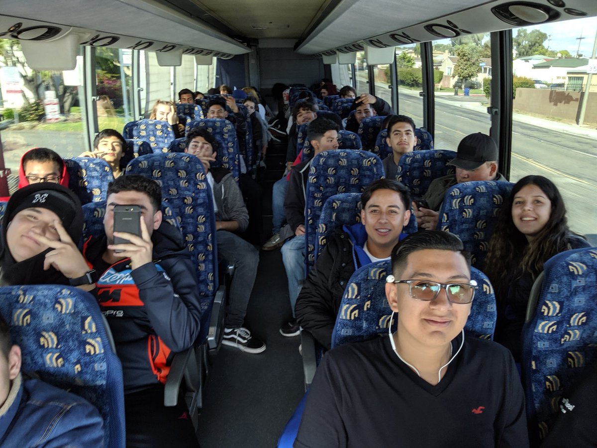 PalomarHs's tweet photo. On our way to #GradNight2019 @PalomarHs ! 12 hours of fun and games @SixFlags
Congratulations graduates!
@SUHSD https://t.co/hRbkMGvoXR
