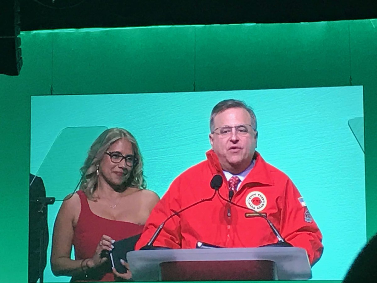 JjohnsonJennie's tweet photo. A @CityYearBoston team funded in perpetuity in @MBrownCY’s name. #starrynightcyb. https://t.co/ANUJpqijx7