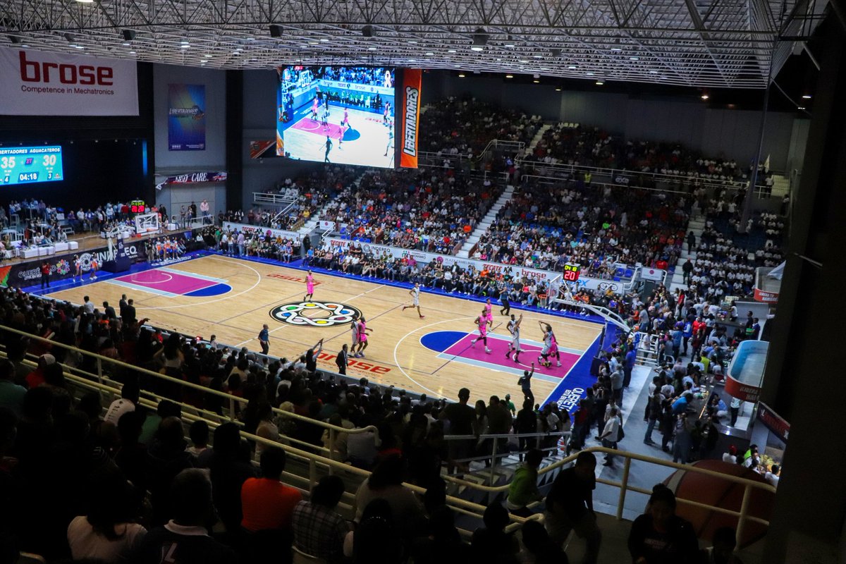 LibertadoresOfi's tweet photo. Este #ThrowBackThursday recordamos como se ve el Arteaga un día de juego, con los #Liberfans siempre apoyando. ¡Gracias por siempre alentar!

#SomosLibertadores🔔 #RuidoQuerétaro📢 #EsteEsMiJuego🏀 https://t.co/O8qaR24dg8