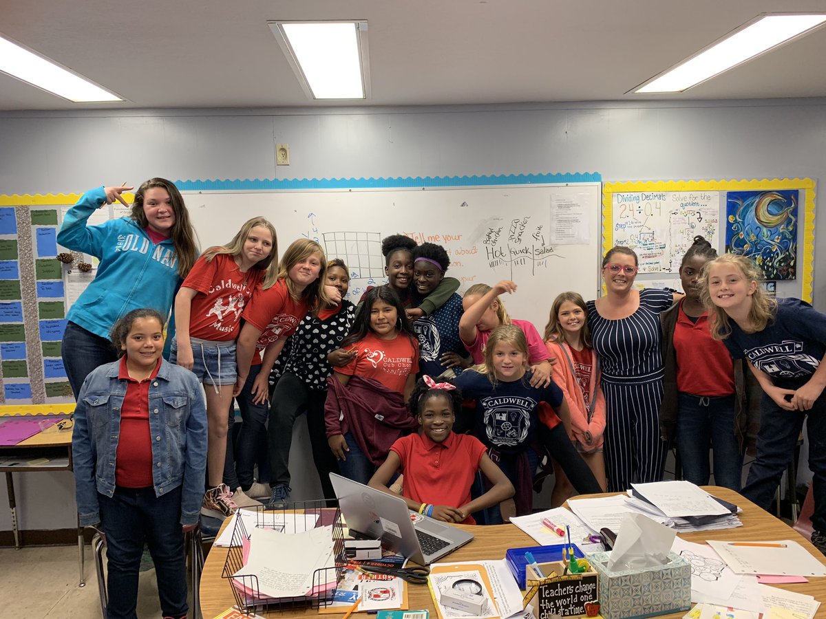 Mrs. Thompson tweet media
