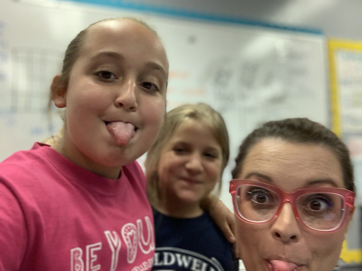 Mrs. Thompson tweet media