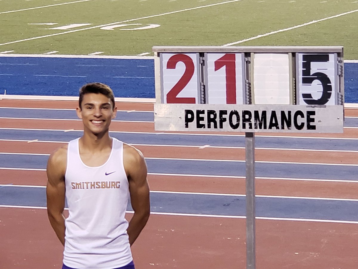 CoachShriver1's tweet photo. Ryan Chinn is the 1A state champion in the long jump! Way to go Ryan!! @burgleopards @SmithsburgHigh https://t.co/V3EZ12ZO1e