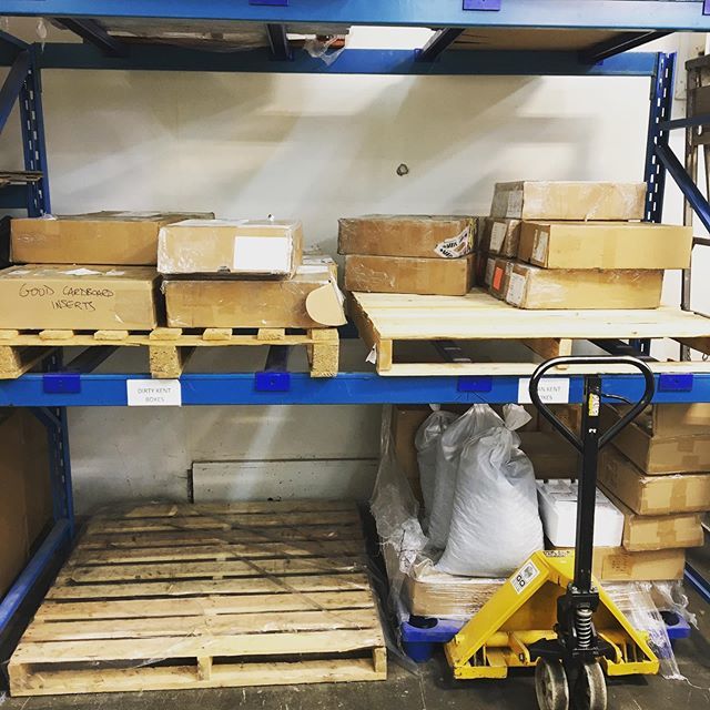 liftinnovations's tweet photo. These are the #boxes we receive our #grinder #parts in from our #MachineShop and send our parts out to the #anodizer We get about 35 #reuses out of them before they #breakdown and then are #recycled It’s just so #easy #ReduceReuseRecycle #LiftInnovations https://t.co/icn8VzEhHg