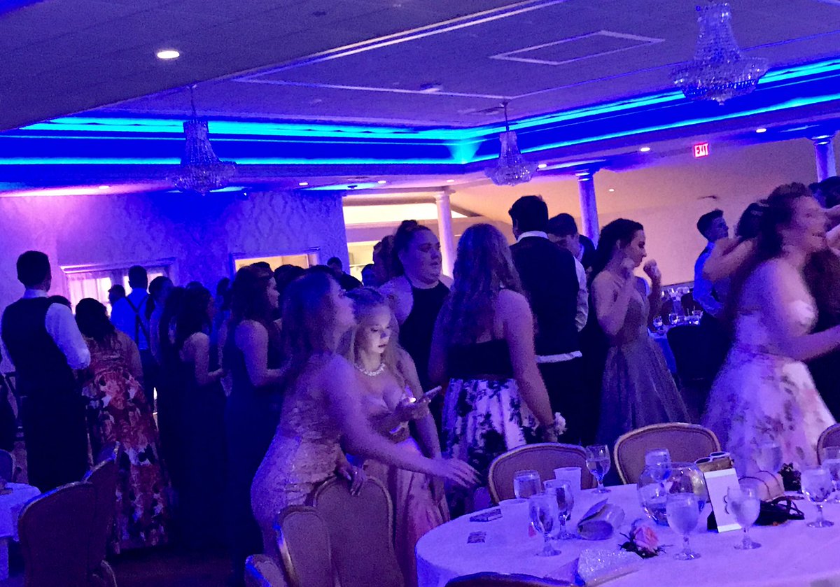 NoyesMs's tweet photo. Class of 2019 the festivities begin......
#lovinglife
#dancing2019 https://t.co/YWg13T00Pc