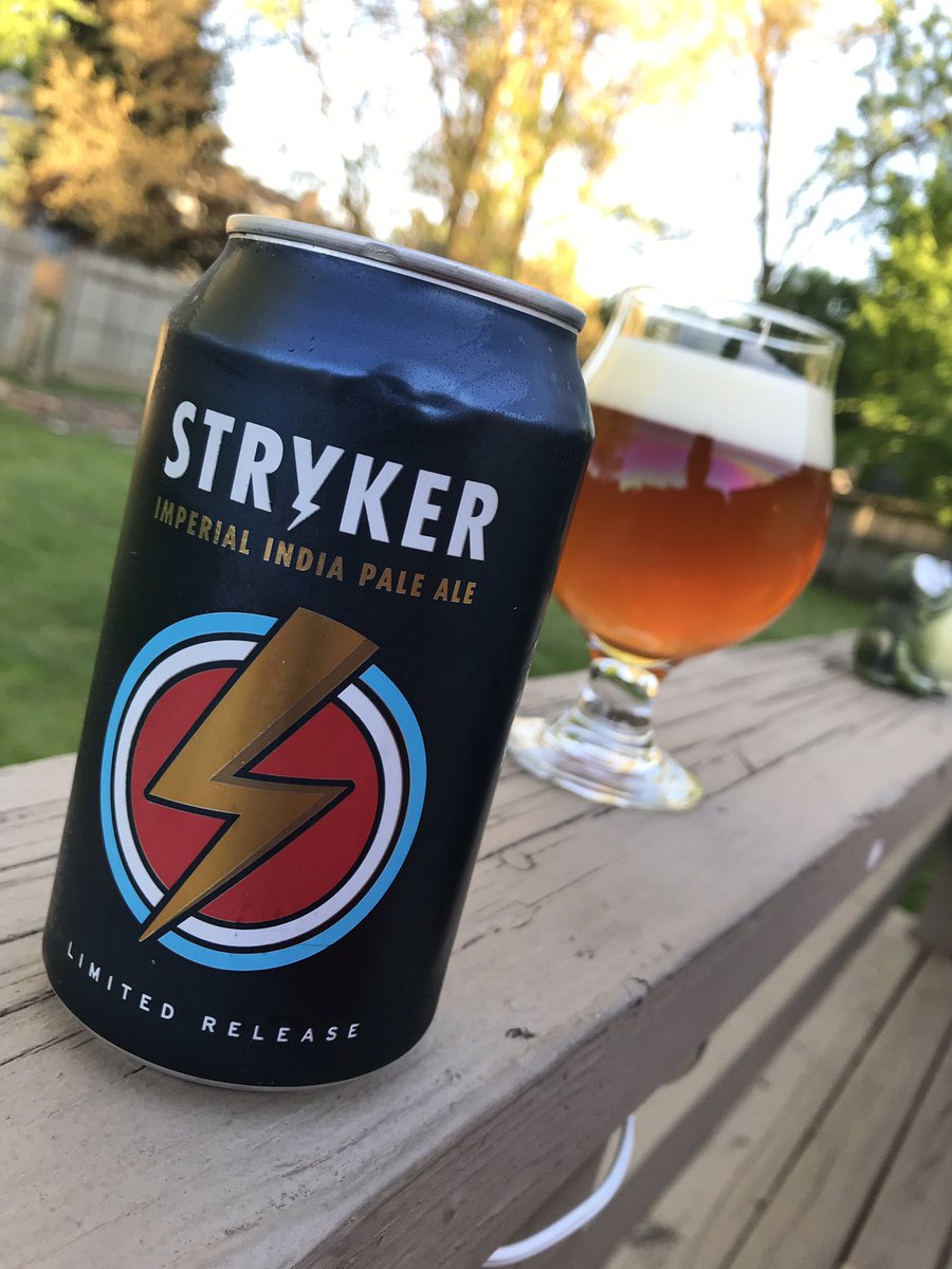 jtmelchor's tweet photo. Drinking a great beer from @rhinegeist Cheers! π»π
#OhioCraftBeer #goodbeertweet https://t.co/SpLiW7QeZ4