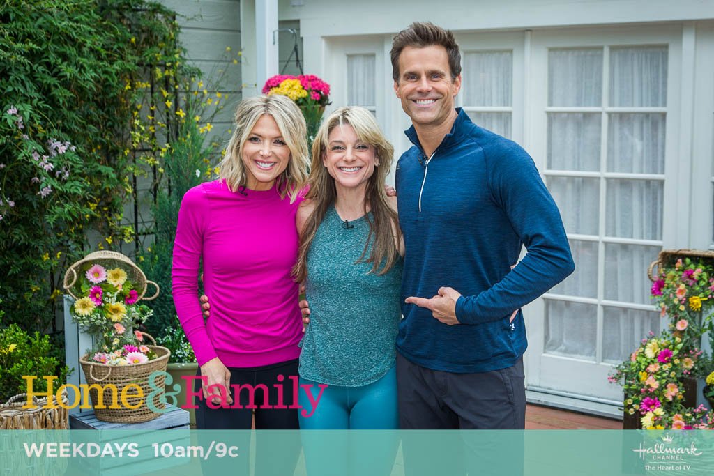 HomeandFamilyTV's tweet image. Sharing tips from her #MeltMethod on how to prevent chronic pain and injuries is @suehitzmann. Learn more TOMORROW at 10am/9c on @hallmarkchannel.