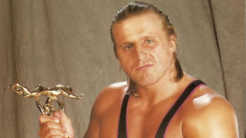 Deadspin's tweet photo. After two decades, Owen Hart's death is still WWE's darkest hour: https://t.co/YLT5AFEd1K https://t.co/gZKom93xe0