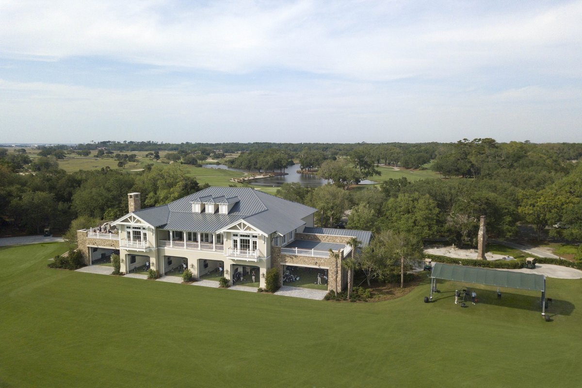 Our new @SeaIslandGPC has it all. World-class technology, world-renowned instructors, and beautiful meeting and event spaces. All at a Forbes Five-Star resort. Does it get any better than this? Tee off with us today: bit.ly/2yghosh #seaisland