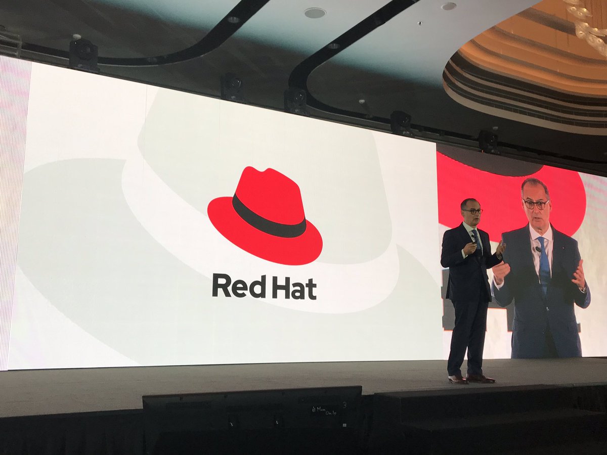 “App modernization embedding AI is key” <a href="/AlainBenichou/">Alain Bénichou</a> #thinksummithk <a href="/IBMDeveloper/">IBM Developer</a>