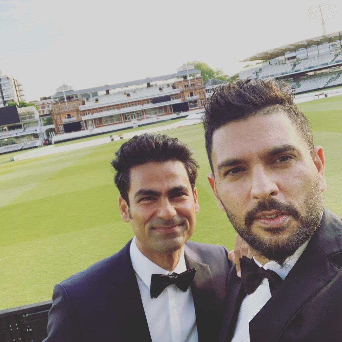 MohammadKaif's tweet image. 17 years later , together at Lord’s with @YUVSTRONG12 !Wishing Team India all the very best and hoping Virat Kohli and his boys receive the World Cup here on July 14.