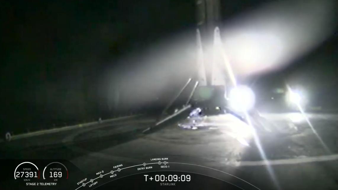 Starlink - Falcon 9 (Starlink v0.9) - CCAFS - 24.5.2019 - Page 5 D7TKO4YUEAAVGG3