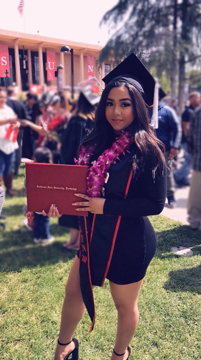 paulinaamariee's tweet photo. Blessedπ©π»βπππΌ #CSUNgrad19 https://t.co/mIHc8bqlfc