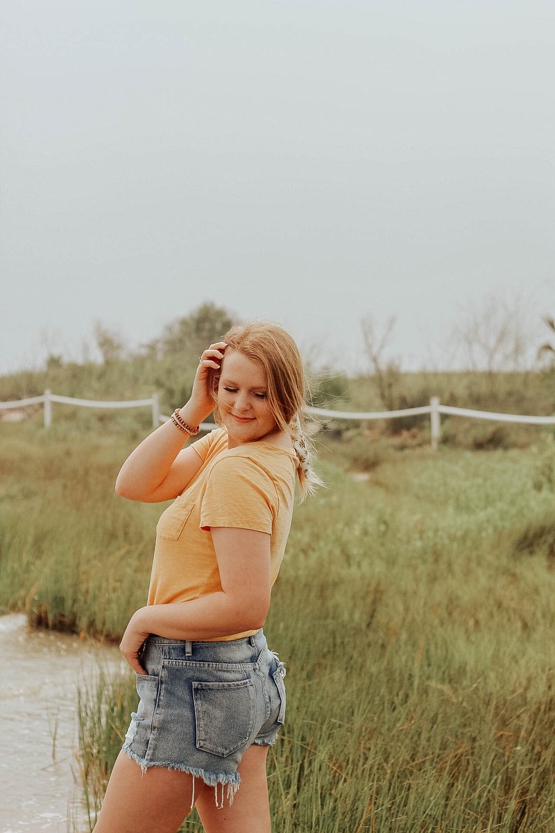 absparnell's tweet photo. tomorrow!! 🎓🎓 #Classof2019 https://t.co/a4IkIByjp4