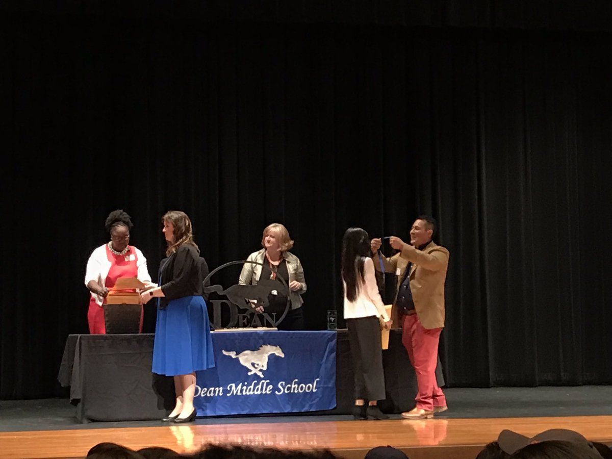 CFISD_Sanchez's tweet photo. What an honor to work with these students every day! Go Mustangs! Send forth the CHILDREN!!! #AllAboutTheDEAN #CFISDforAll #CFISDSPIRIT https://t.co/onHcgYIvGQ