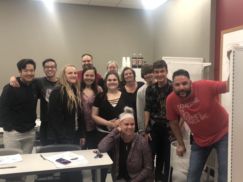 Target_Jer's tweet image. Came together this evening to celebrate the hard working Food Service team at T1767 and discuss the unique ways each of us can commit to bring joy to every guest. #T1767  #T1767Fam #bestteaminretail #worksomewhereyoulove