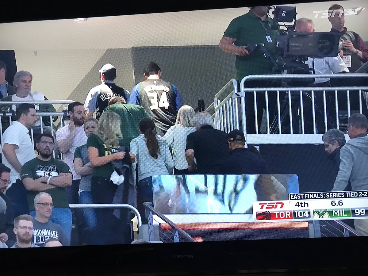 The Milwaukee exodus...you can hate all you want but you cannot deny that Kawhi is the truth. #GoRaptors