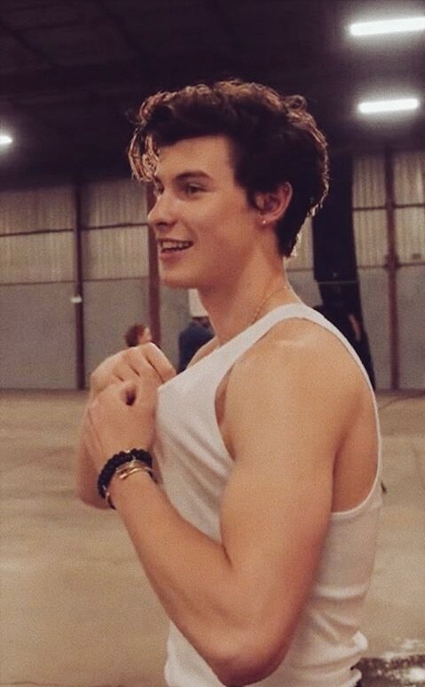 019lalisa's tweet photo. I want a Lalisa M and Shawn M interaction. Pwede ba oy? @ygofficialblink @ShawnMendes
😁😍
Oy mendes napgiiwanan kna, dpa b sumasagi sa isip mo ang #BLACKPINK aahm, si #LISA haah?
hahaha

#LiShawn
#ShawnLi 🙉
#LisaBLACKPINK https://t.co/EubKEcaPnz