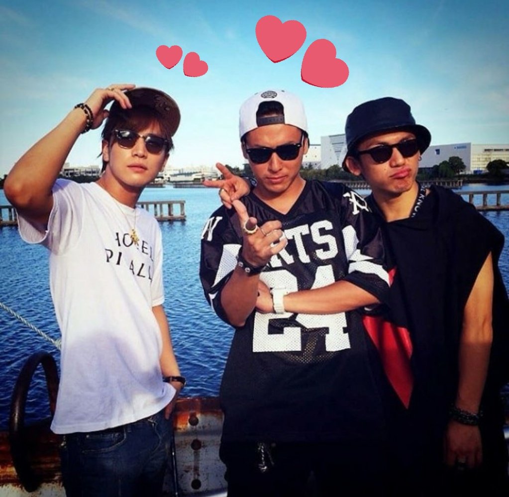 Gun_JSB_forever's tweet photo. 健ちゃん、お誕生日 おめでとうございます!!

三代目のﾑｰﾄﾞﾒｰｶ、そしてLDHのﾑｰﾄﾞﾒｰｶとして 私達やﾒﾝﾊﾞｰを幸せにしてくれて、本当に ありがとうございます🙏🏻🙏🏻

把握できている範囲狭くて すみません😭

@3jsb_knjr_0524_
@__MISAJIRO__

#山下健二郎HappyBirthday https://t.co/nk432r3DwO