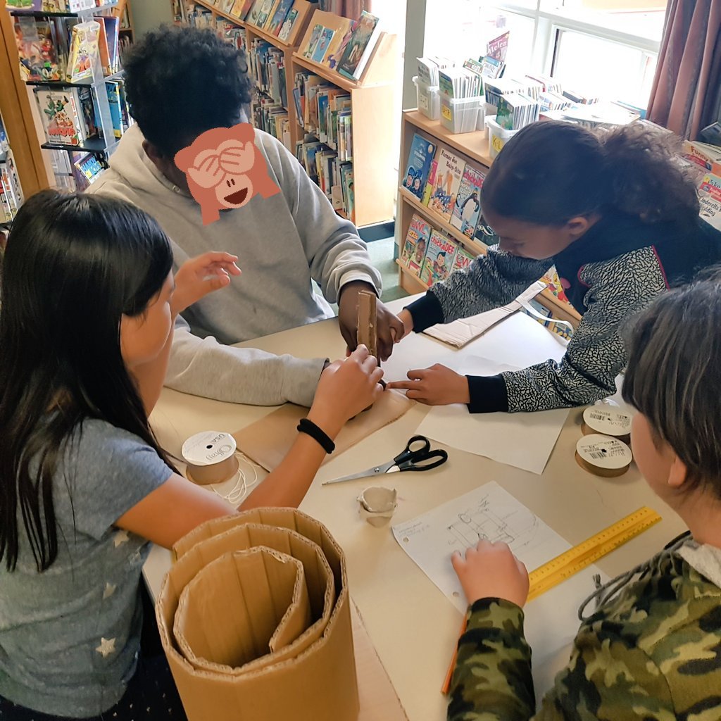EstherKimTDSB's tweet photo. One of the best parts of being a #teacherlibrarian is partnering with classroom teachers. @SChinniah_ , @mr_hirji and I are supporting Ss thru an investigative process of how pulleys and other mechanisms work by building a structure that can lift an egg @SMPSLLC @tdsb_SMPS #STEM https://t.co/njrddOT51O