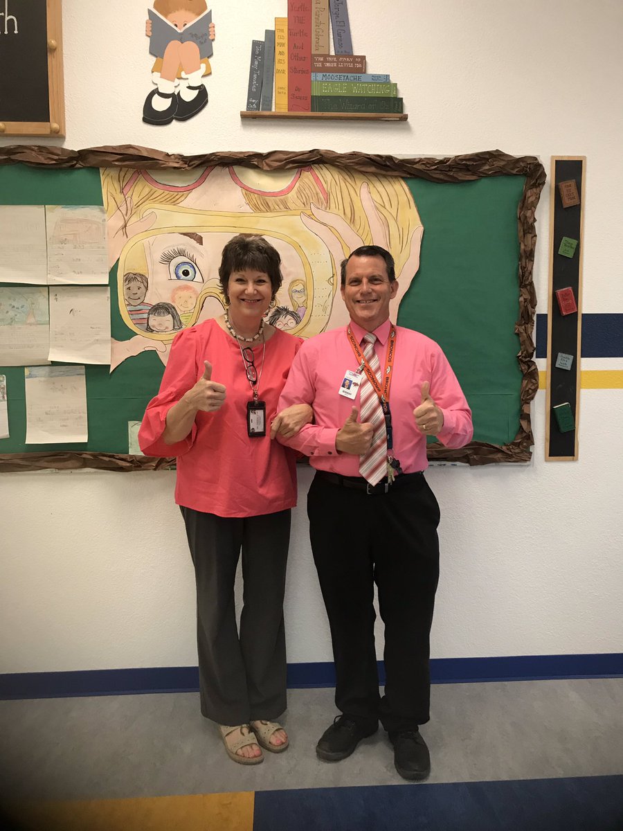 DrTKyle_Sped's tweet photo. School cultures that focus on collaboration, productivity and kindness encourage commitment, improve motivation and stimulate teachers to improve their own performance. @fmeeagles 
#PinkisaPowerColor #KidsDeserveIt
#EaglesSoar #NewFriendsRock https://t.co/LEXGLb7IT4