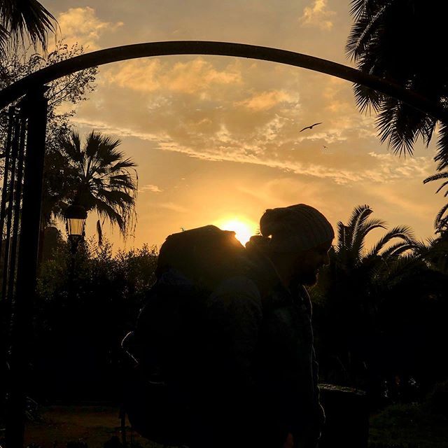 RafaellReges_'s tweet photo. #tbt de hoje vem direto do amanhecer do dia no Parc de la Ciutadella em Barcelona - 🇪🇸 #silhouette #sunrise #barcelona #spain #eurotrip #iphonex #iphoneography #ciutadella #parc #morning #nature #backpacker #travelling #travelblogger #travelphotography https://t.co/xL5hB2YDgD https://t.co/e8uXQf39Di
