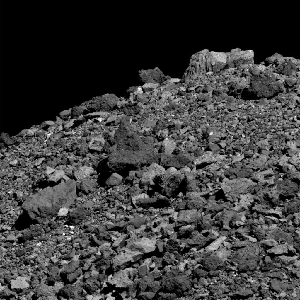 SurvivalPlanKit's tweet photo. Boulders on Bennu via NASA https://t.co/kRWsrOhxdk https://t.co/C9Sf7rWHbq