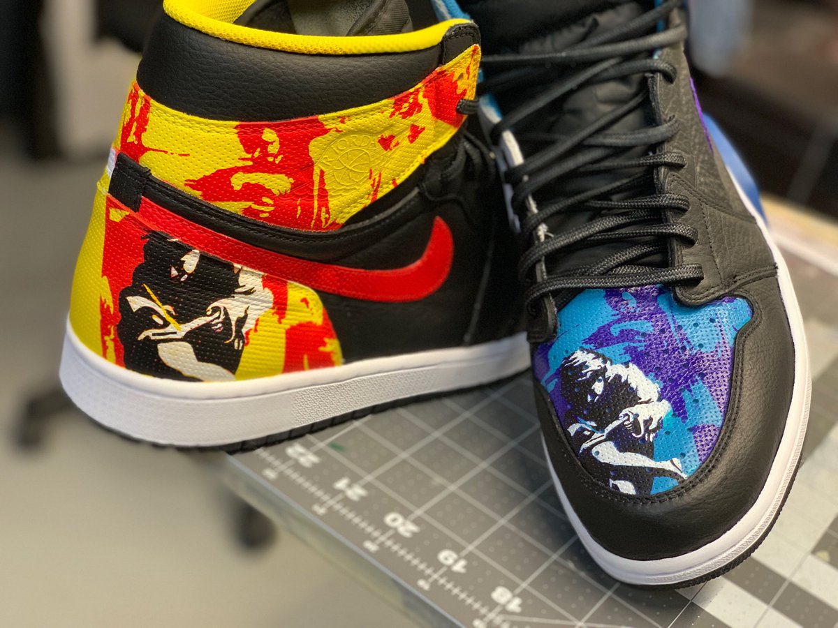 Papá picnic Llave JOE MANGANIELLO al Twitter: "BIG SHOUT OUT to the homie ⁦@MACHE275⁩ for  these custom, one of a kind, hand painted, ⁦@gunsnroses⁩ Use Your Illusion  Jordan 1s. FUN FACT: I sang a GnR