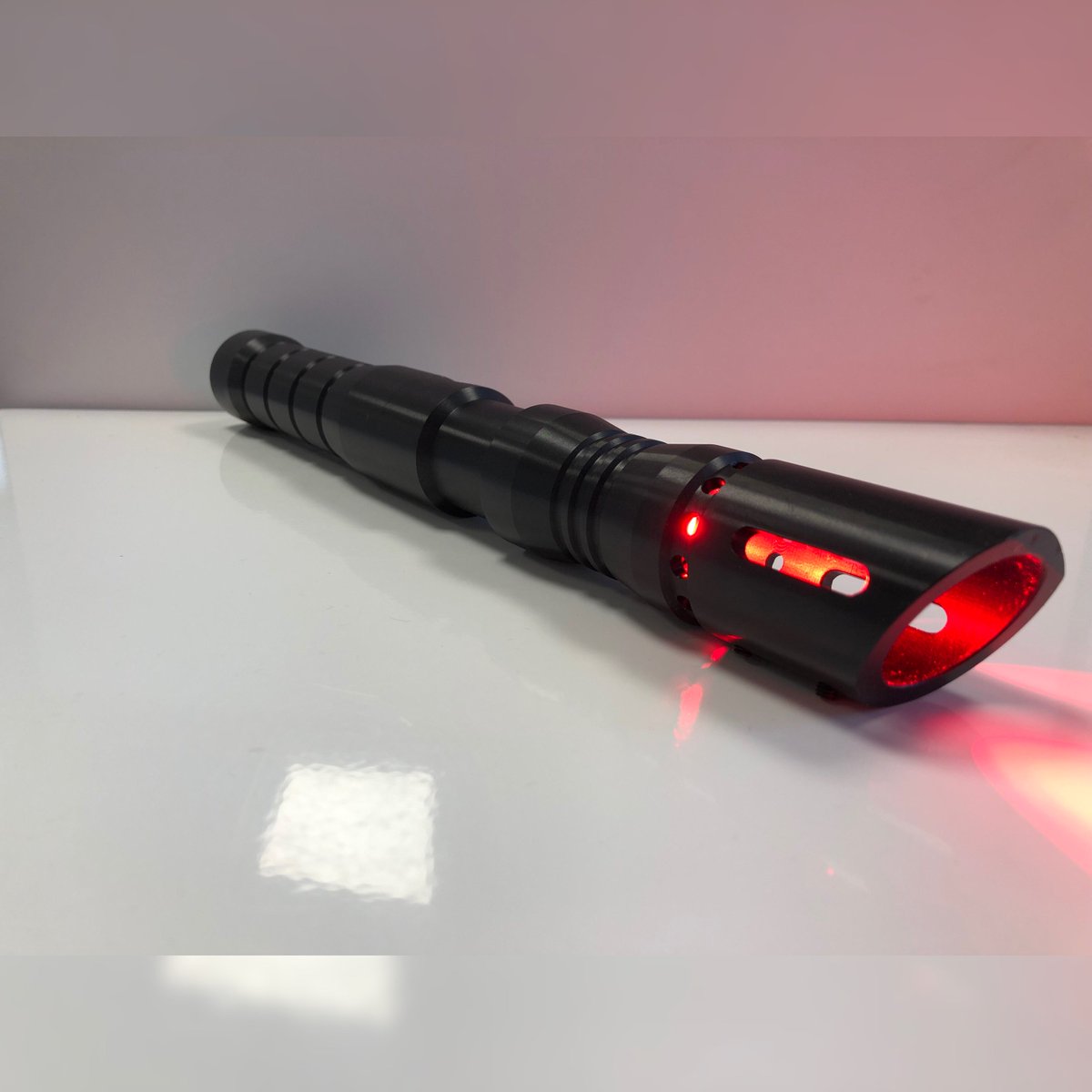 Sabre Laser - Elegant Weapons - Combat