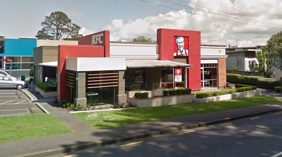 NewshubNZ's tweet photo. KFC delivery expands its delivery to more regions https://t.co/6HRo6tplRg https://t.co/PspGMulTgl