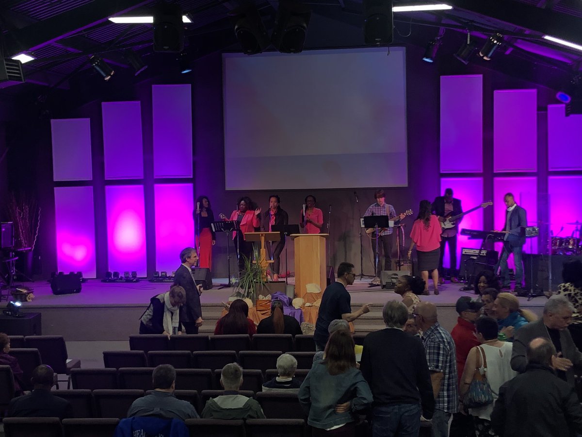 DanyMerengue's tweet image. C’est notre conférence apostolique annuelle. Les nations de retrouvent toujours. L’année dernière on avait une délégation de 40 coréens. L’année prochaine c’est la Taïwan.
Mais le plus important la gloire de Dieu qui était présente 😍😍. #Hodos