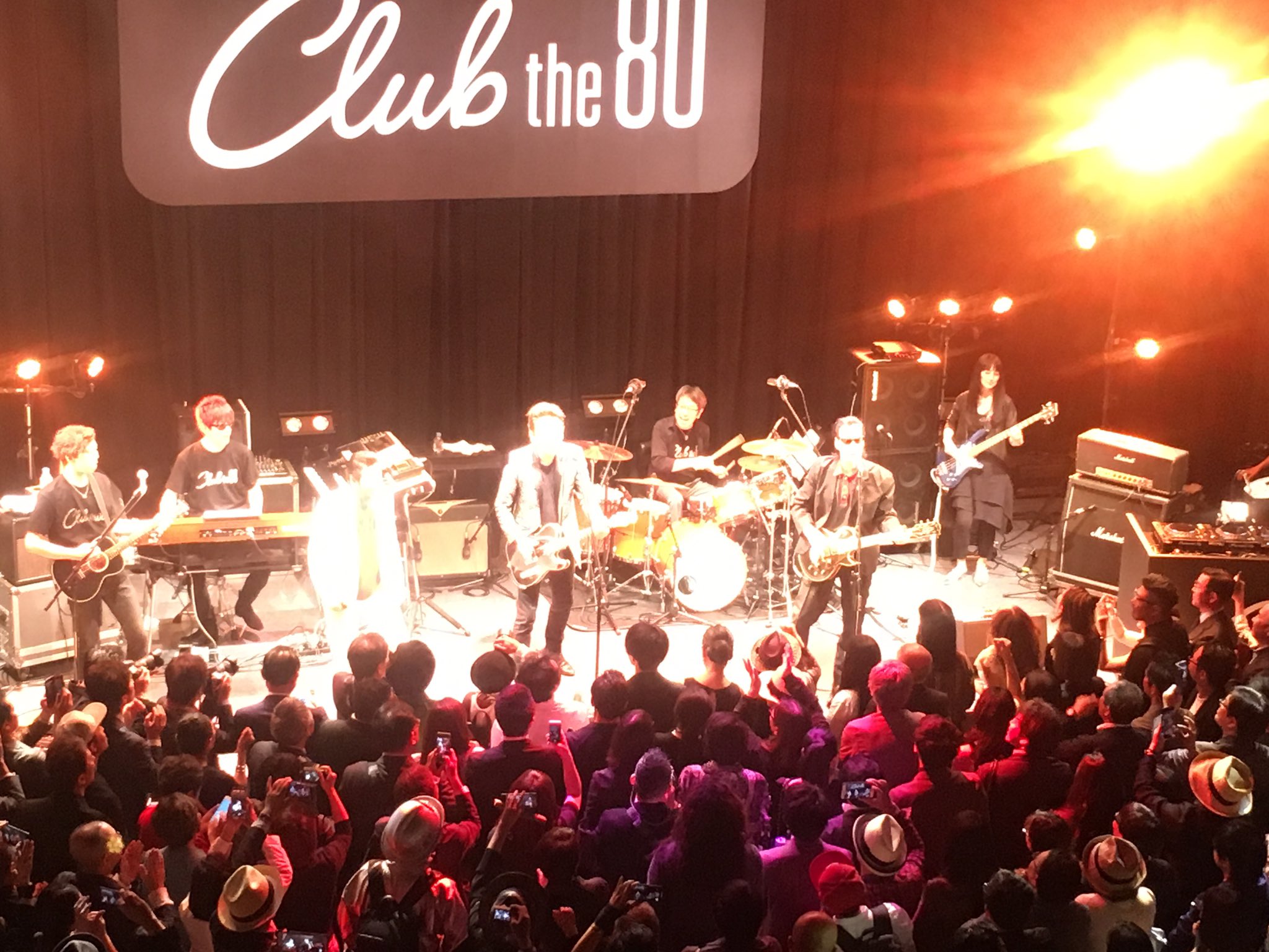 シーナ ロケッツ A Twitter 昨夜は 菊池武夫氏の80歳を祝うバースディパーティ 渋谷ストリームホールでライブ タケ先生 おめでとうございます 鮎川誠はサティスファクション ビールスカプセル 布袋寅泰と一緒に出演 布袋寅泰 鮎川誠 浅野忠信 小堺一