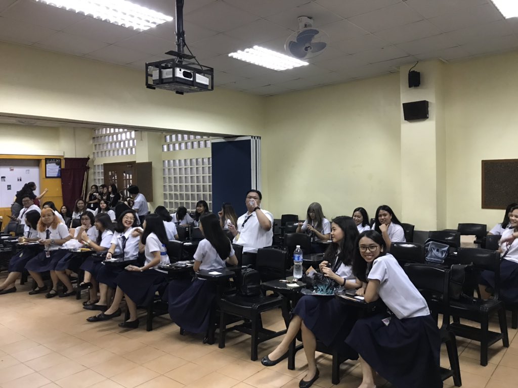 assoc_ust's tweet photo. The Asian Studies Society Seniors are currently having their pre-baccalaureate celebration! 

#VictorsOfAB
#USTBaccMass2019 
#ONEAS https://t.co/UFLEKlEUCZ