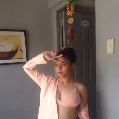 sophiaechavez's tweet photo. #NewProfilePic https://t.co/8mCMcSJaOy