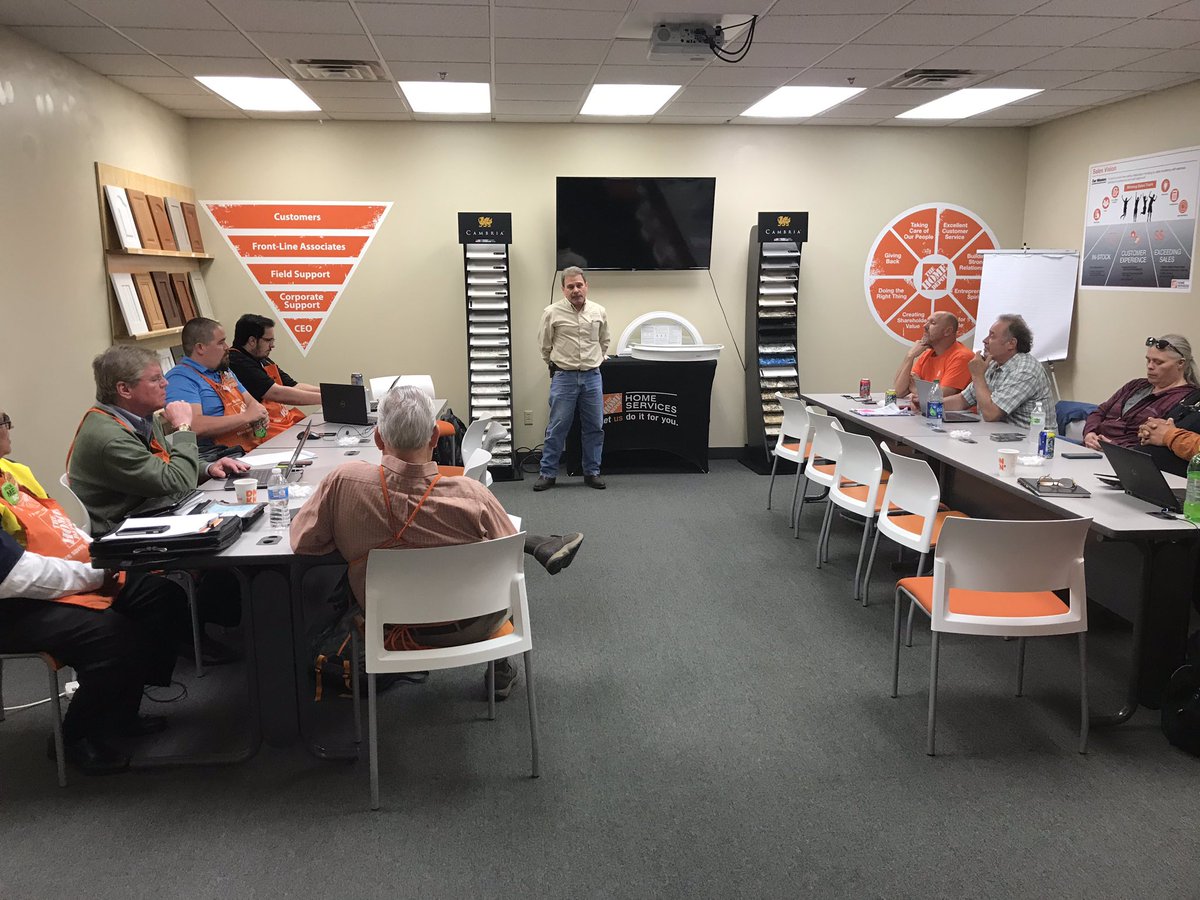 THDRobG's tweet photo. Thank you Danny Thomalla from Simonton Windows for taking the time out of your busy schedule to visit the Minneapolis HDE Branch. Your expertise and training will have a huge impact on our customers options as well as our customers experience. @derrisHDE @BurgEric22 https://t.co/Y6e80j6qTu