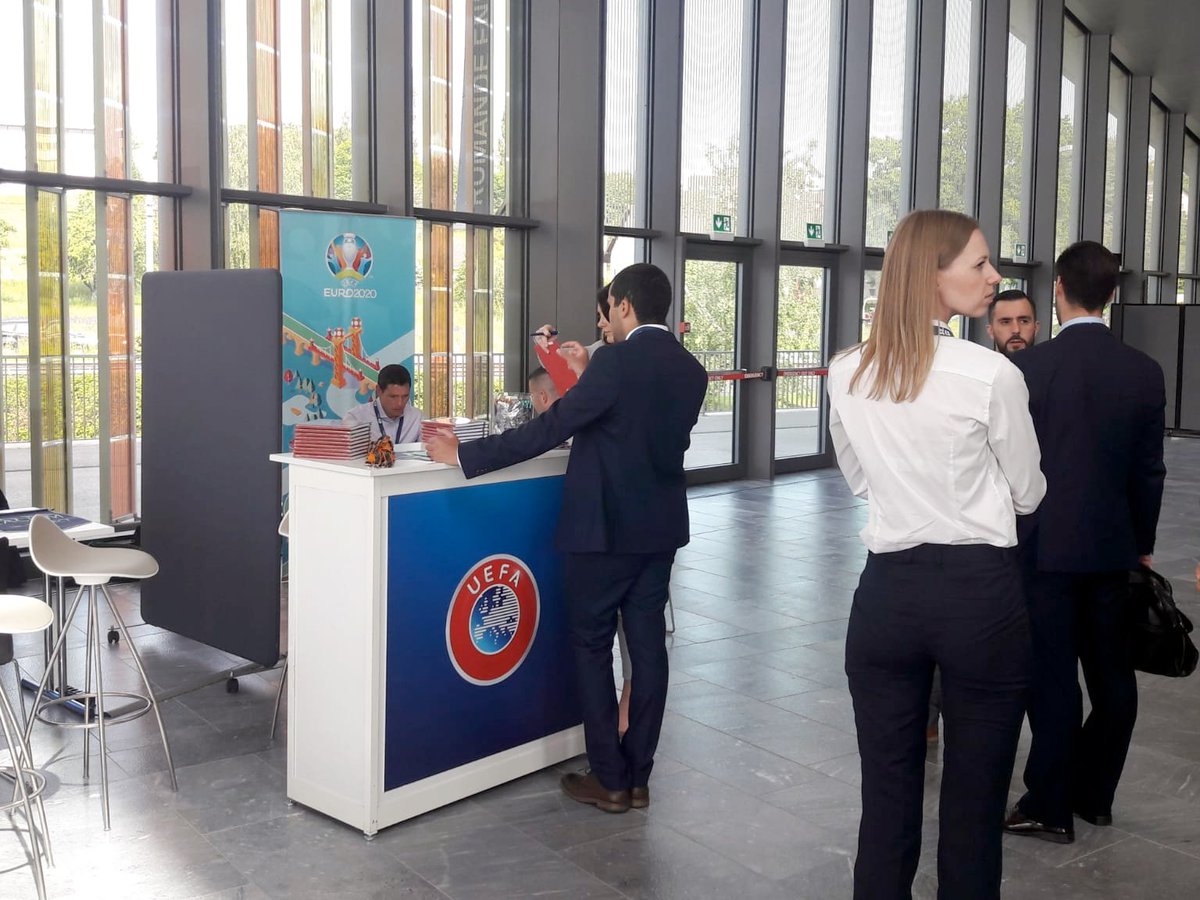 CruyffInstitute's tweet photo. More than fifty of our students and alumni are today at @iWorkinSport in #Lausanne in search of the best job offers in companies and sports organizations worldwide. We wish you all good luck! https://t.co/erZl2XuzVB
#EducatingLeaders #CruyffAlumni #CruyffNetworking https://t.co/54qO8NZH48